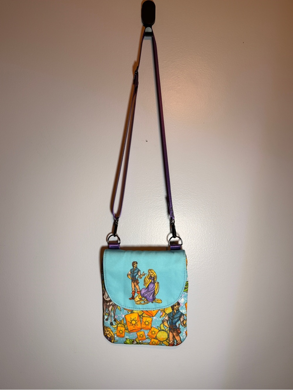 Crossbody Bag with Rapunzel Illustration - Turquoise & Purple - Picture 2 of 8